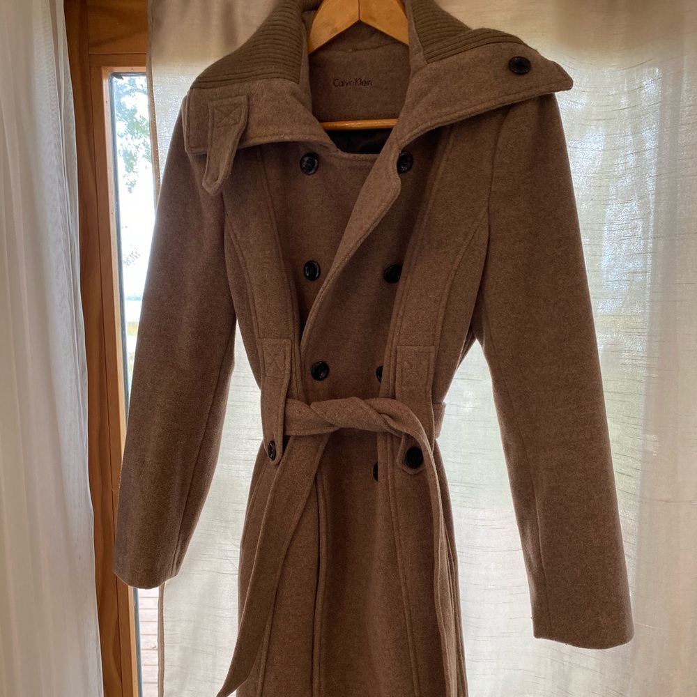 Vintage Calvin Klein wool brown belted coat - fun collar